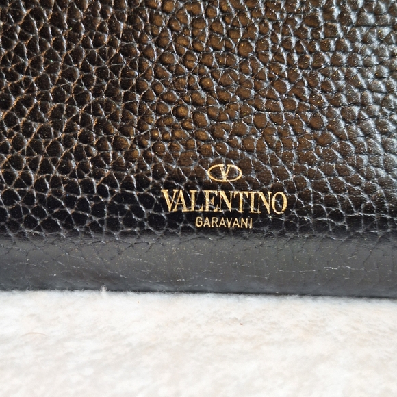 Valentino Rockstud Grainy Calfskin Full Zip Wallet - Picture 11 of 16